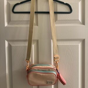 Zara Kids color-changing crossbody bag with a removable and adjustable strap